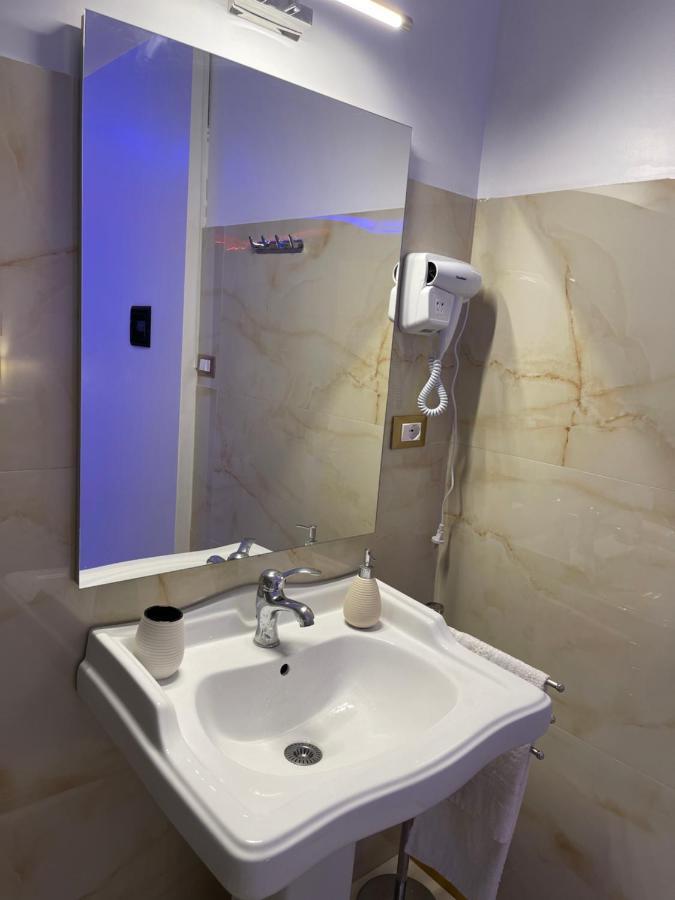Le Suite Del Lungomare Catania Bagian luar foto