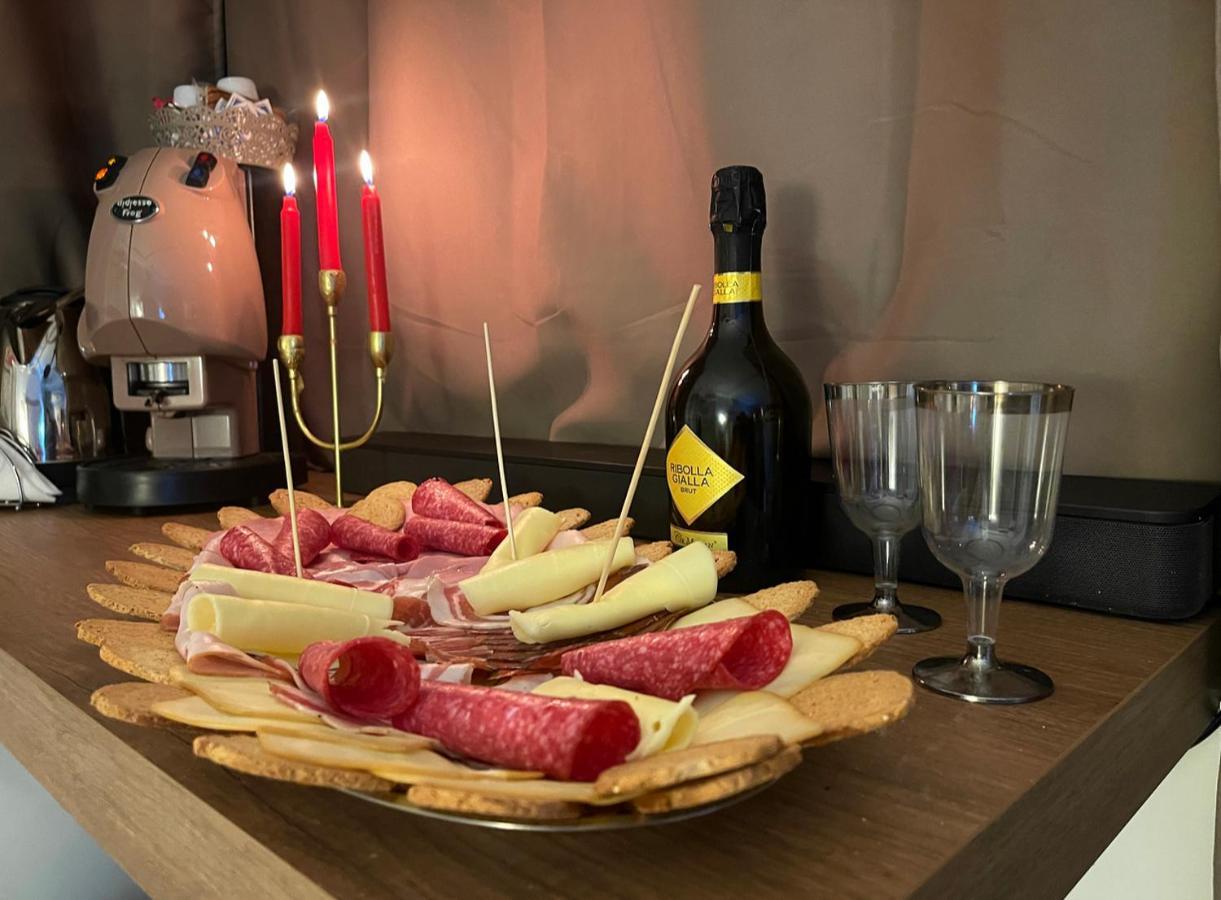 Le Suite Del Lungomare Catania Bagian luar foto
